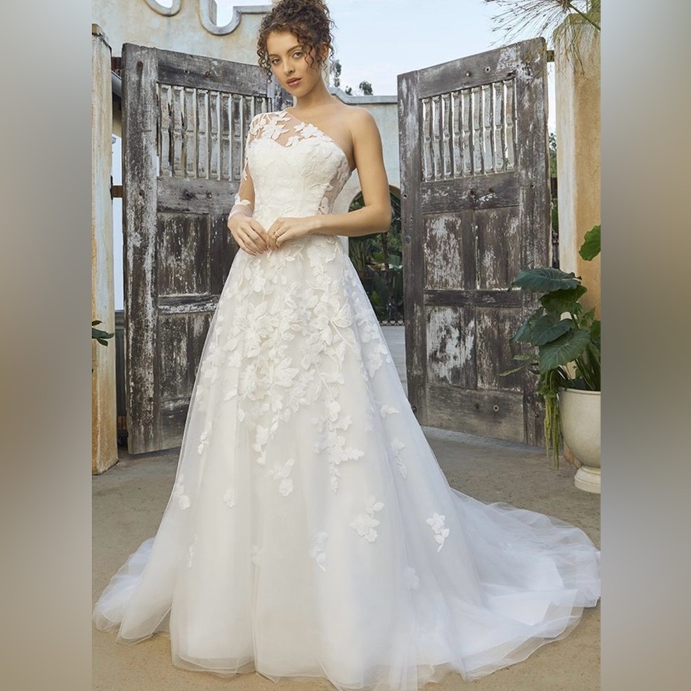 Casablanca Wedding Dress style BL452 Solana